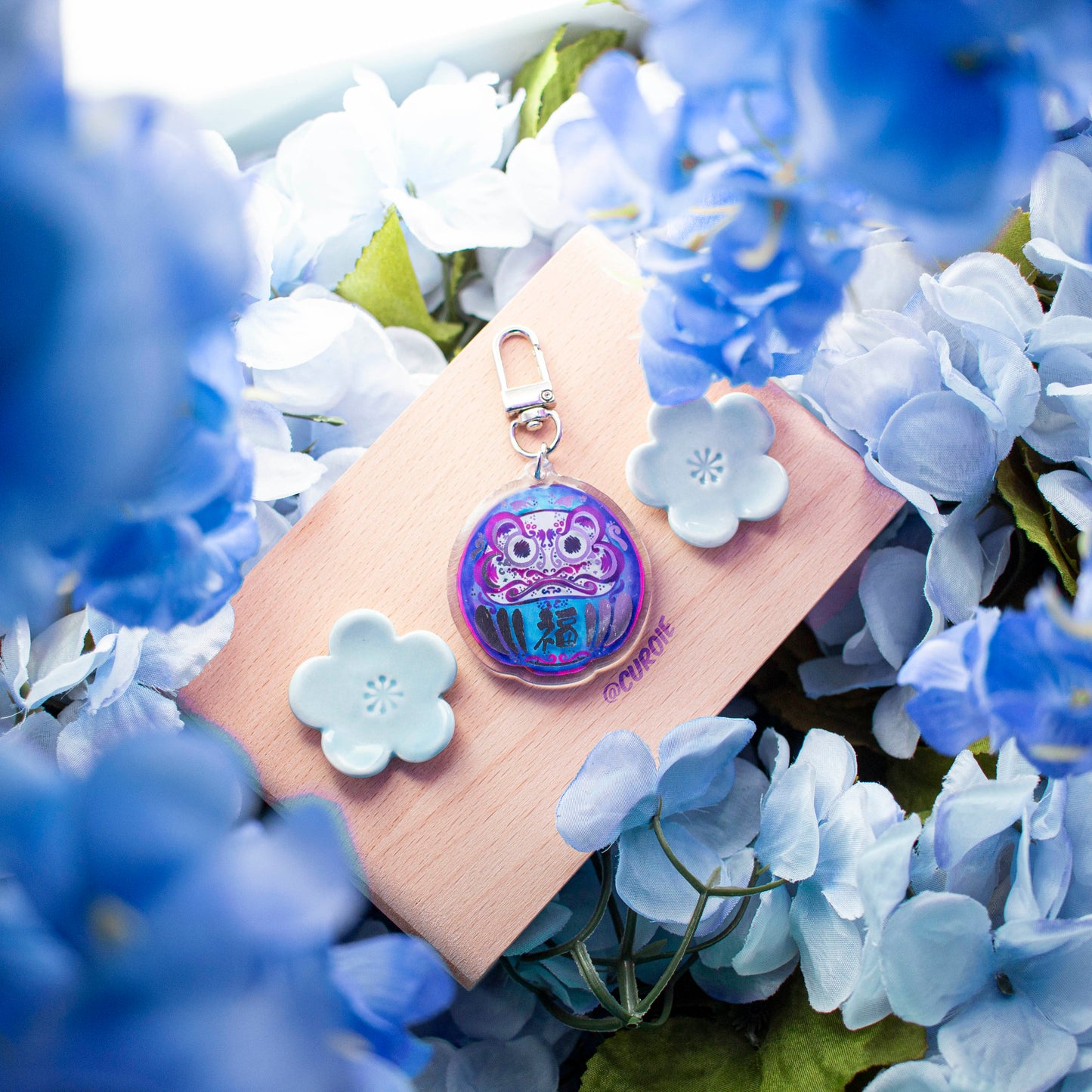 Daruma: Blue & Silver (Acrylic Keychain)