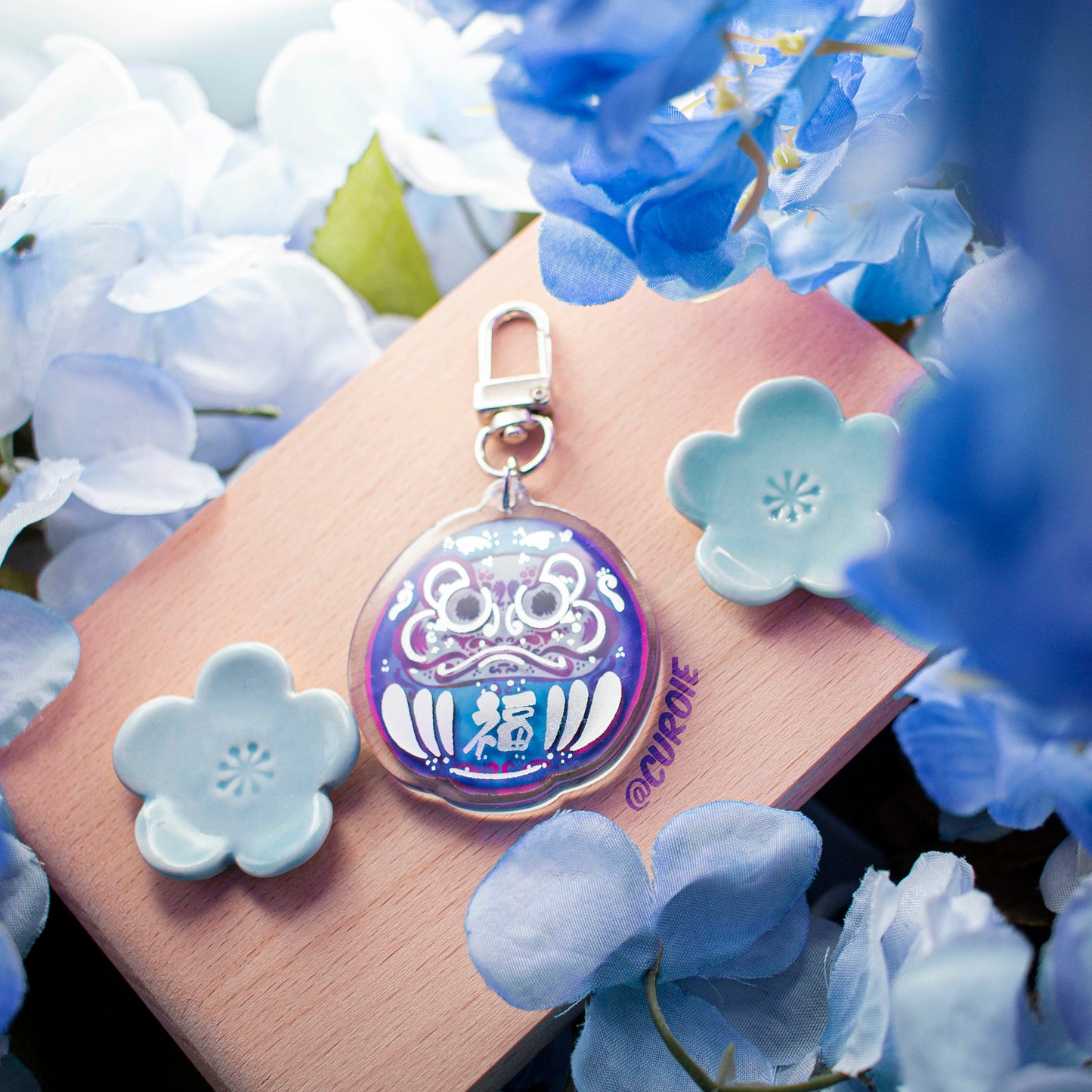Daruma: Blue & Silver (Acrylic Keychain)