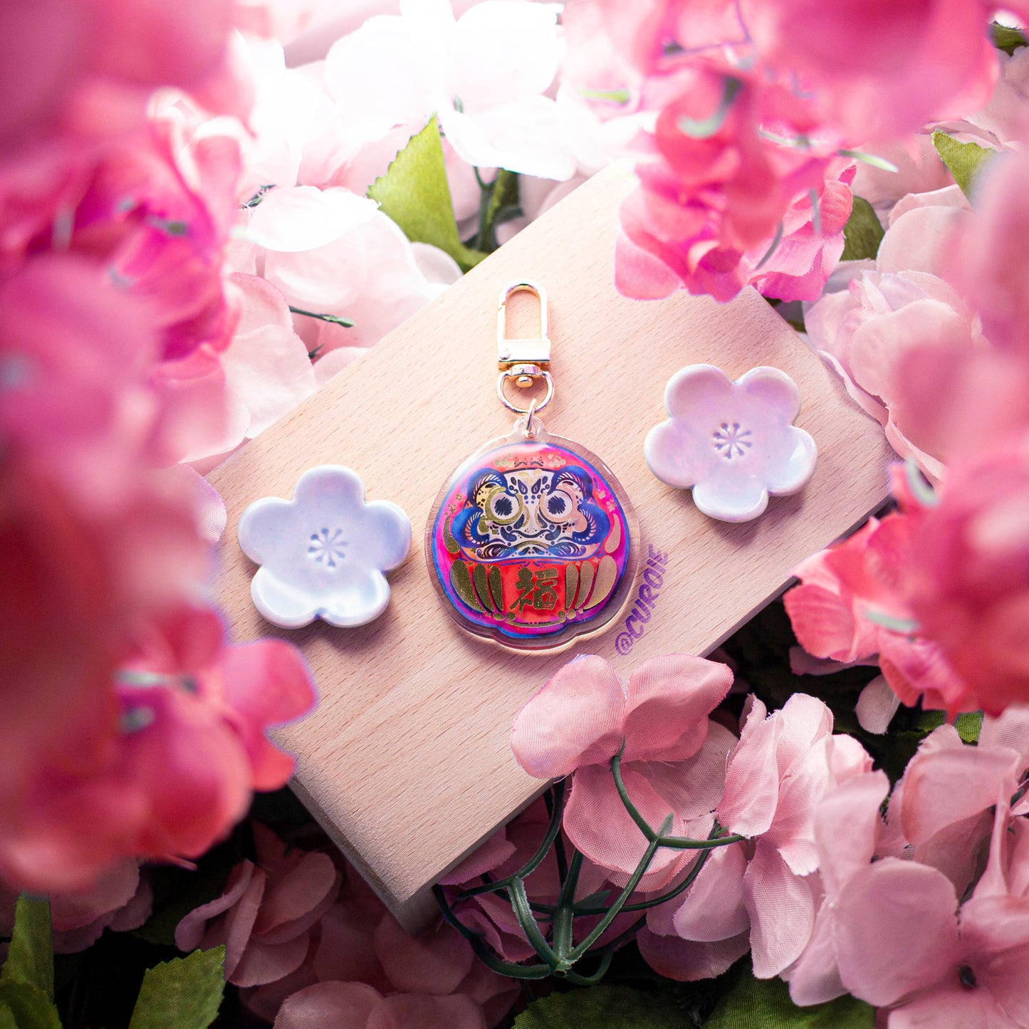 Daruma: Red & Gold (Acrylic Keychain)